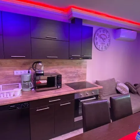 Timi Wellness Apartment *
